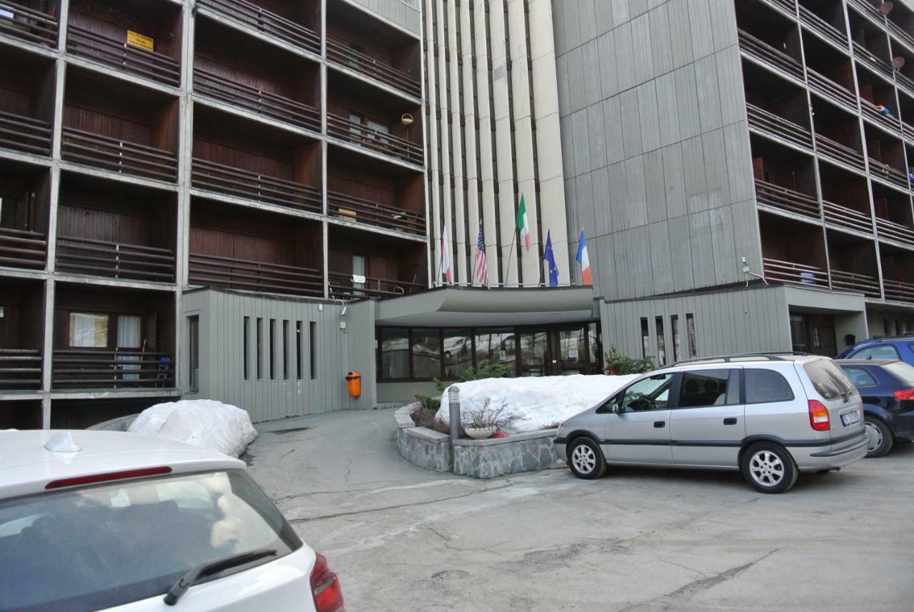 Complesso I Dadi - Residence Cielo Alto - Alberto 21 Breuil-Cervinia Eksteriør bilde